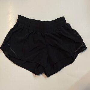 Women's Lululemon hottie hots size 0 (no inner lining)